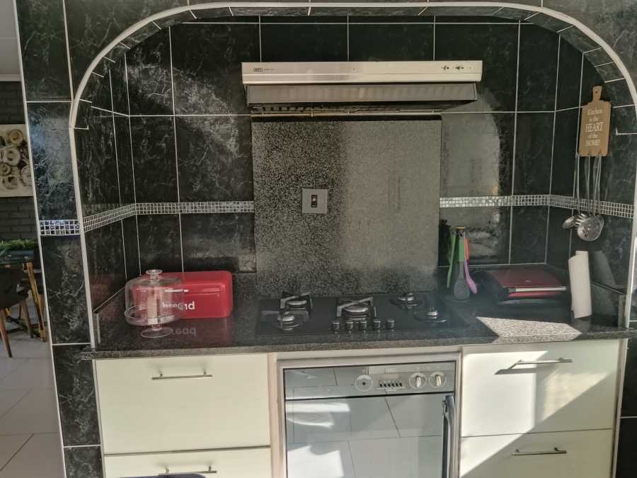 3 Bedroom Property for Sale in Beacon Bay North Eastern Cape